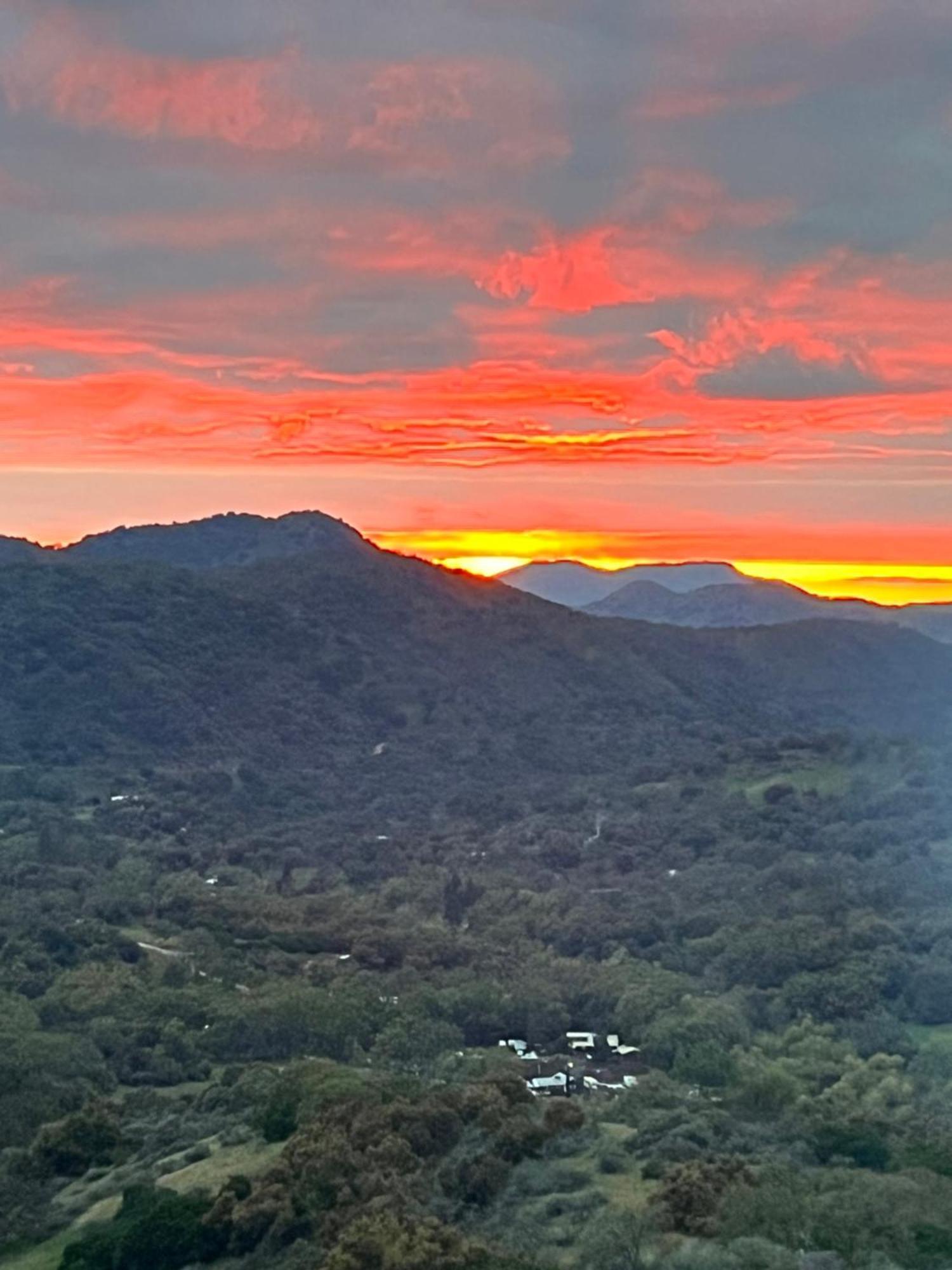 Villa Mystic Mountain Retreat Miramonte Esterno foto